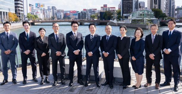 スタッフ集合写真