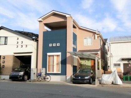 【東大阪市】外壁の色選びで失敗したくない方へ！築12年の家が新築以上に生まれ変わった塗り替え事例