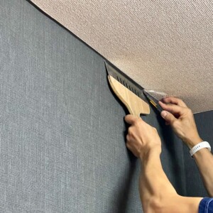 クロス（壁紙）張り替えリフォームの費用相場は？安く抑えるコツも解説